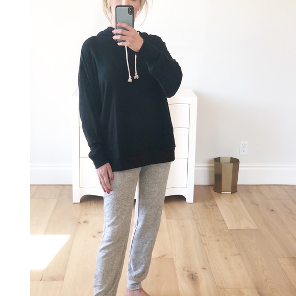 TELLURIDE Black Loungewear Hoodie & Joggers Set - Picture 8 of 12